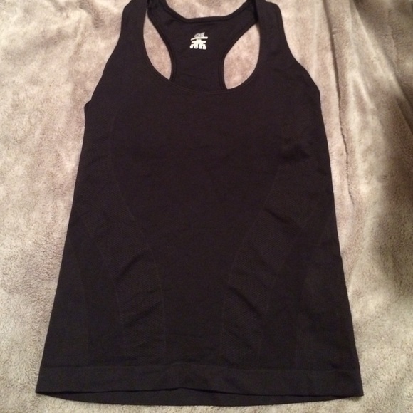 Workout tank