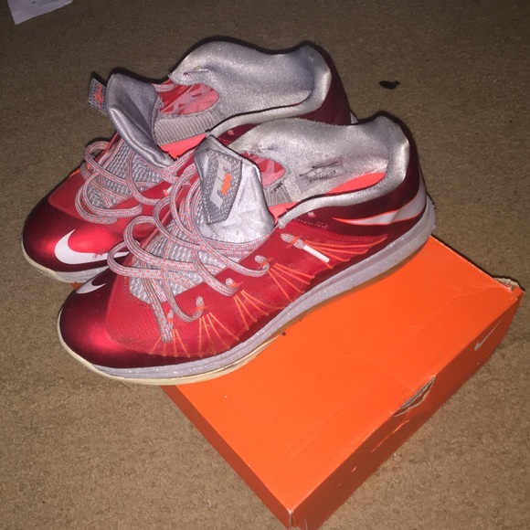LeBron 10s Low Ohio State Colorway - Picture 3 of 4