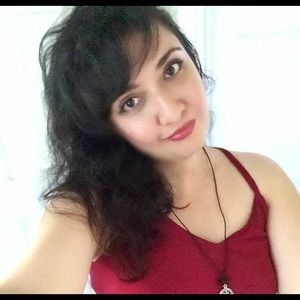 Meet your Posher, Maria