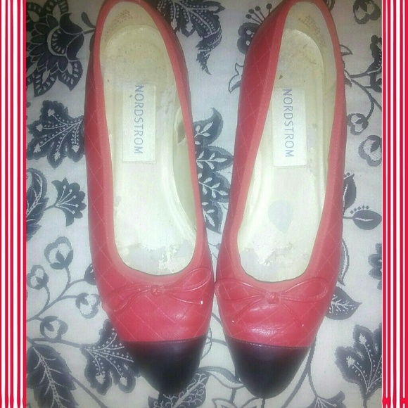🌟SOLD🌟Cap Toe Flats with Bow