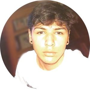 Meet your Posher, Javi