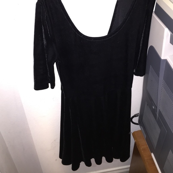 VELVET OPEN BACK SKATER DRESS!!