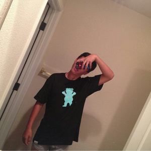 Meet your Posher, Kenneth