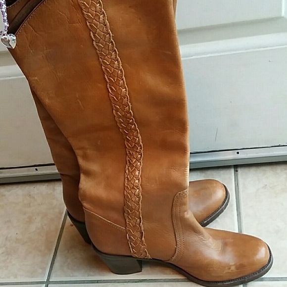 Real leather cowboy booots