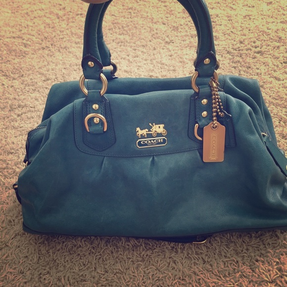 Authentic used Coach purse, includes dust bag!