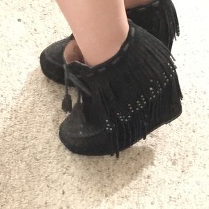 Koolaburra Tasso fringe wedge bootie
