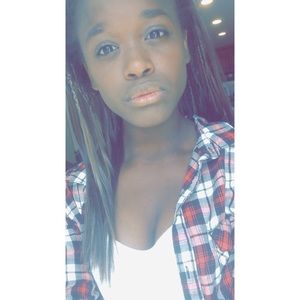 Meet your Posher, Libby