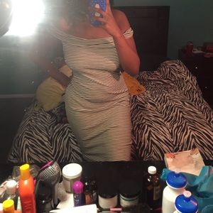 Stripped off the shoulder body con dress