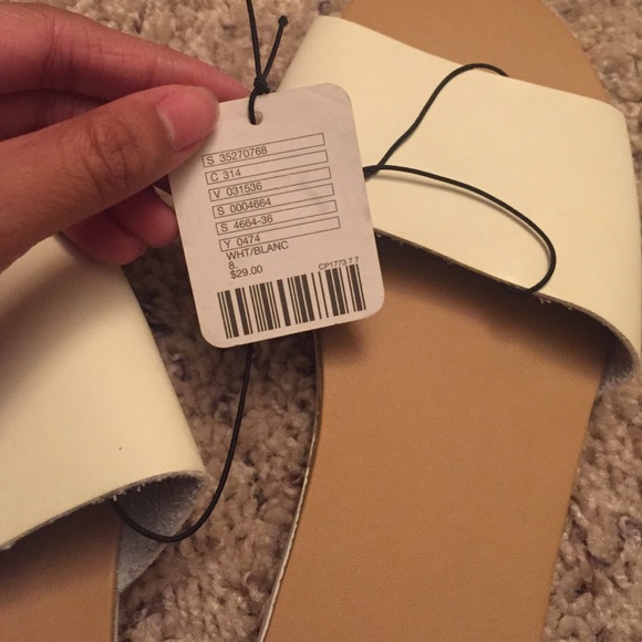 sandals - Picture 2 of 3