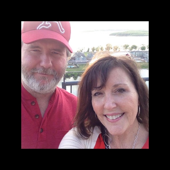 Meet your Posher, Pam - Picture 1 of 1