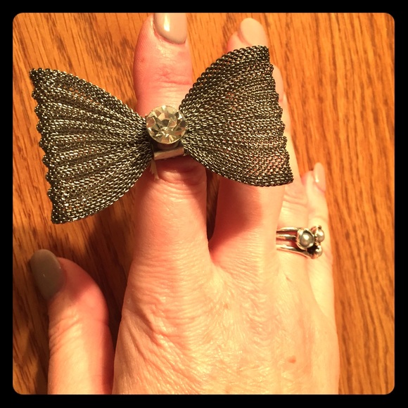 Cute Bow ring!