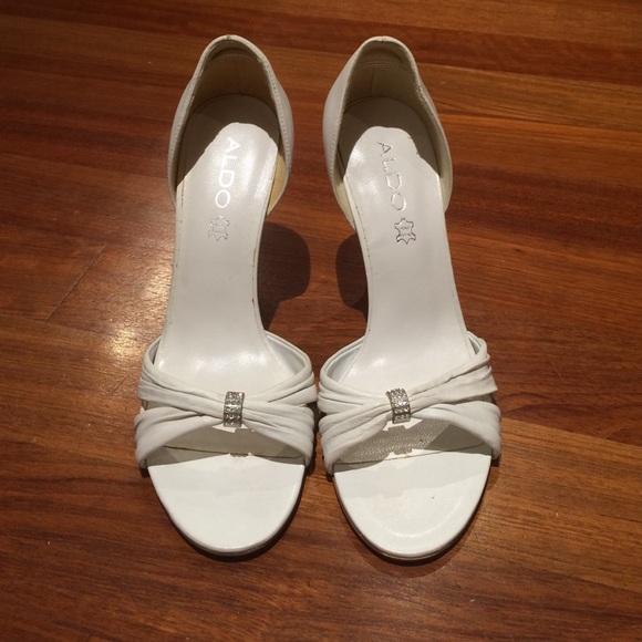 ALDO white bridal shoe!!!