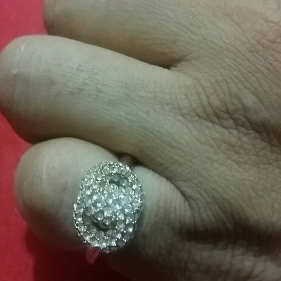 Ring - Picture 2 of 3