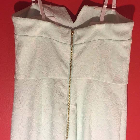 Dress - Picture 3 of 4