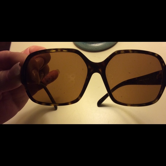 Additional Pictures of PRADA SUNGLASSES