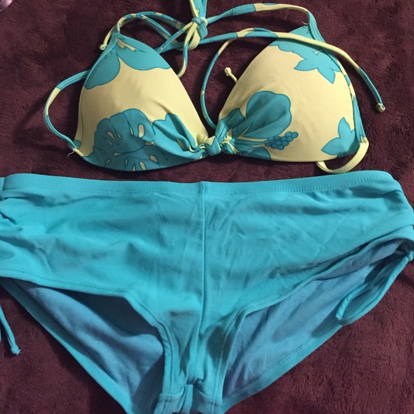 Hot Water Other - ✌🏽 for $10 🌺 SALE Swimwear Teal and light green