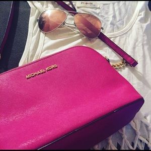 🌷 Hot Pink Michael kors bag