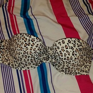 NWOT Cheeta VS Strapless Top