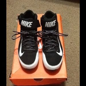 Men's size 8.5 Nike cleats