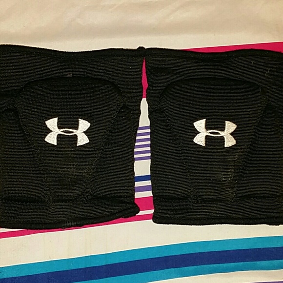 AU Volleyball Knee Pads!