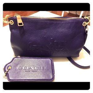 Authentic !!!! Leather Coach purse w/hangtag case