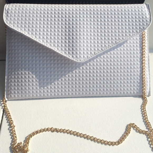 SOLD!  ROCK OUT CLUTCH (WHITE) - Picture 2 of 3