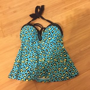 Cute Blue Cheetah Print Tankini Swim Top