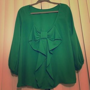 Leaf green tunic with bow accent