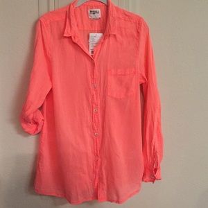 🔴SOLD NWT holding horses button up