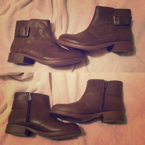 Kenneth Cole Booties