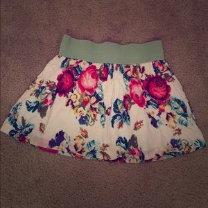 Cute Floral Skirt!