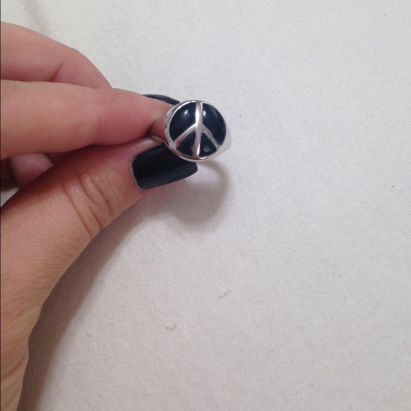 Ring - Picture 1 of 2