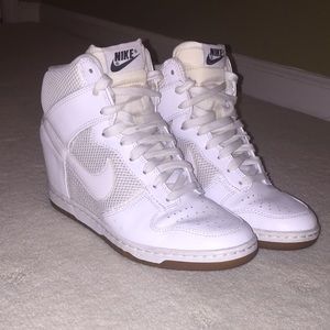 Nike Sky Hi Dunks size 7.5