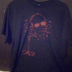 Men's black shirt w/ red graphics.