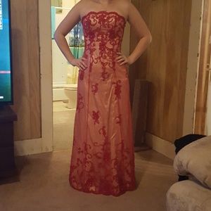 Red prom formal dress
