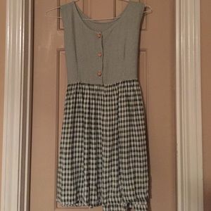Above the knee dress that ties in back