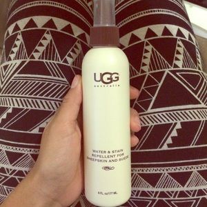 UGG water and stain repellent for sheepskin boots