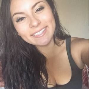 Meet your Posher, Anissa