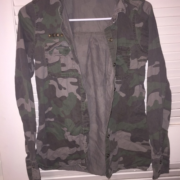 Camo print - Picture 3 of 3