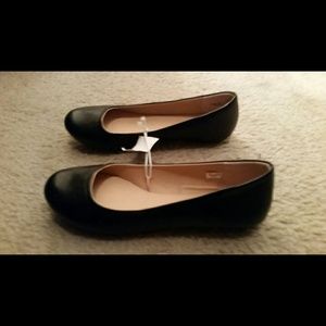 American Eagle black flats