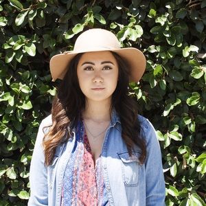 Meet your Posher, Paulina