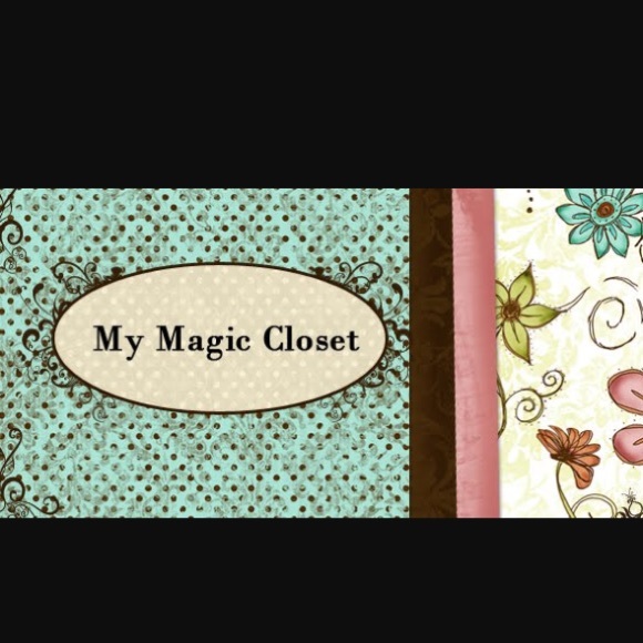 Meet your Posher, Adina - Picture 2 of 2