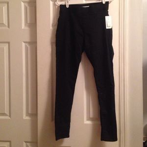 NWT black jeggings