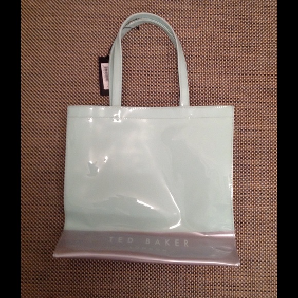 Ted Baker Tote. LG. tote. GIFTED TO MY MOM❤️❤️❤️ - Picture 4 of 4
