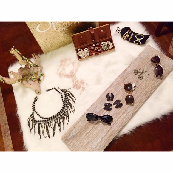 Accessories!