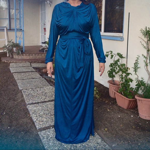 ✨💖HP!!!💖✨MaxAzria RARE, Elegant silk jersey gown - Picture 2 of 4