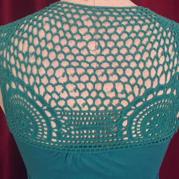 Breezy summer top. - Picture 3 of 4