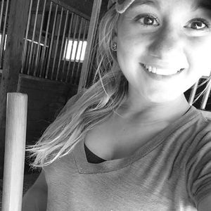 Meet your Posher, Jillian