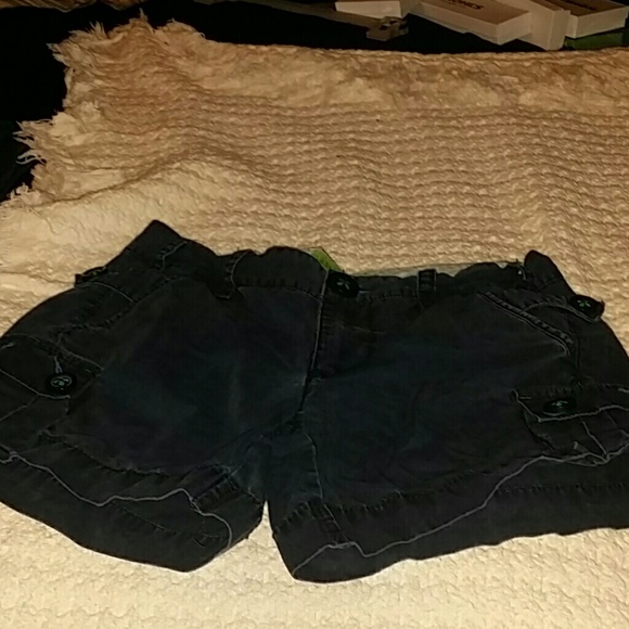 Old navy shorts low waist - Picture 2 of 4