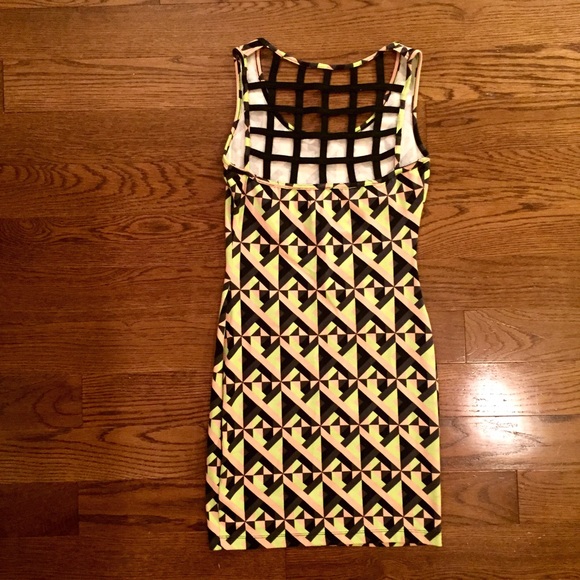 ✨ Bodycon Dress ✨ - Picture 2 of 4